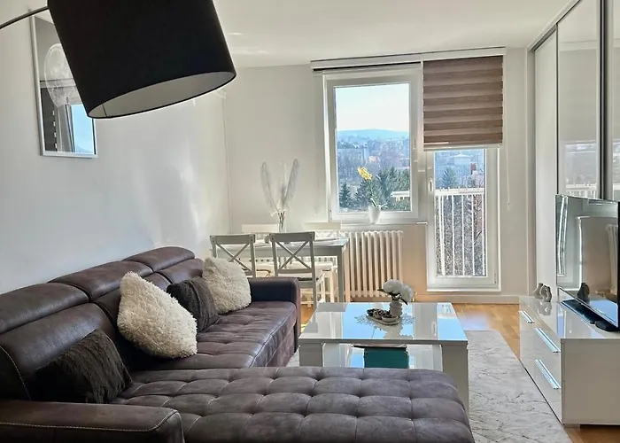 Cozy Central Flat In Sarajevo & Olympic Hall View